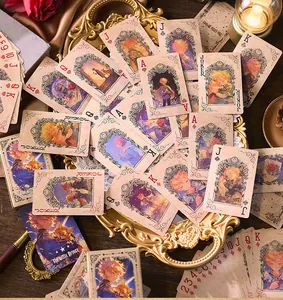 Vue détaillée des cartes à jouer vintage Le Petit Prince avec illustrations artistiques
