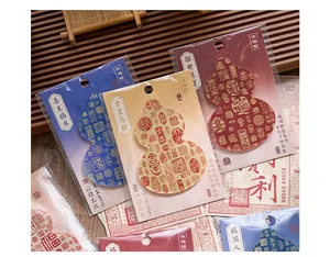 Detailweergave van kalebasvormige acryl koelkastmagneten met Chinese zegeningen