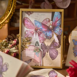Set di carta e adesivi vintage con farfalle per decorazione di scrapbooking