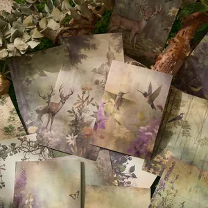 Carte decorative per scrapbooking vintage con illustrazioni di cervo e colibrì