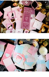 Detalle de tarjetas de diario retro y marcos decorativos en tonos pastel rosa y azul