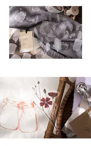 Dettaglio di adesivi botanici vintage in PET trasparente con motivo floreale vero
