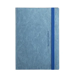 Cuaderno de negocios A5 minimalista de cuero azul claro con cierre de banda elástica azul