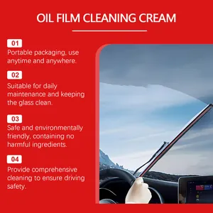 Detailansicht der Glas-Reinigungspaste, die effektiv Ölfilme vom Auto entfernt