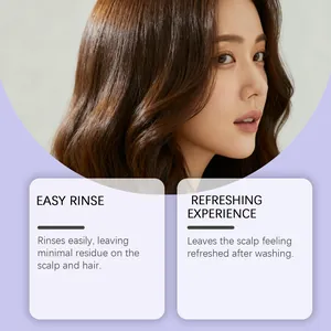 Mujer asiática con cabello ondulado mostrando los beneficios del champú refrescante