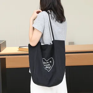 Bolso tote de nailon negro con estampado de corazón y frase Have a nice day