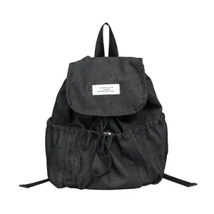 Mochila casual de mezclilla negra con cordón y diseño plisado vintage para mujer