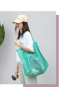Bolso tote de malla verde para mujer, ideal para compras y estilos de verano simples