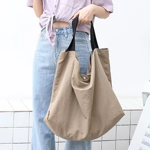 Borsa Tote in Nylon Impermeabile di Grande Capacità Borsa a Spalla da Donna in Stile Coreano Casual Borsa da Viaggio Leggera