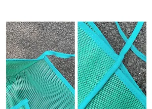Primer plano del tejido de malla verde duradero y costuras reforzadas de un bolso