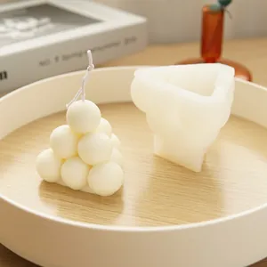 Stampo in Silicone Geometrico a Piramide a Nove Sfere Per Produzione di Candele Aromaterapiche Fai da Te Stile Ins