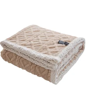 Thickened taffeta velvet nap blanket with knitted diamond pattern and white wavy decorative trim