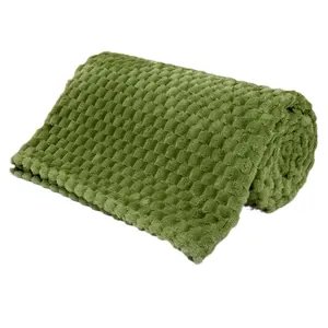 Olivgrüne, superweiche Flanelldecke mit Waffelstruktur, ideal für den Büroschlaf oder als Bettlaken