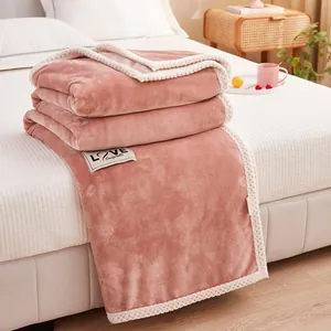 Thickened pink milk velvet flannel blanket with a white honeycomb border design