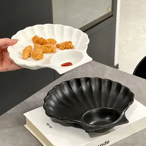 Creative shell-shaped ceramic plate with dipping compartment for snacks and dumplings