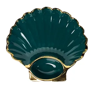 Plato de cerámica verde esmeralda para empanadillas con salsera
