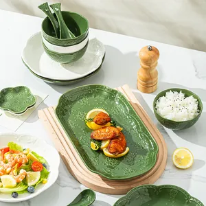 Service de vaisselle élégant en céramique gaufrée de style français vert et blanc