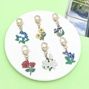 Süße Emaille Blumen Schlüsselanhänger mit sechs verschiedenen Motiven