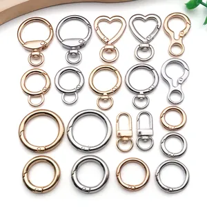 Cierre de Mosquetón con Resorte en Aleación de Zinc Forma Corazón Redondo Ovalado Gancho para Llavero Accesorios de Joyería DIY Conector de Bolsa Oro Plata