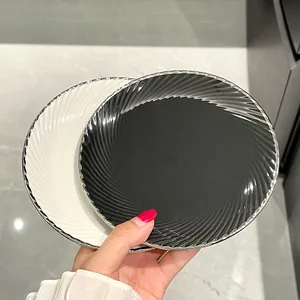Assiettes modernes en céramique avec motif en spirale et bordure argentée chic