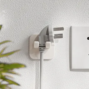 Minimalistischer, selbstklebender Steckerhalter für die Wandmontage und Kabel