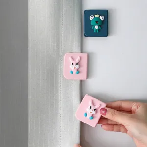 Windproof cartoon animal curtain clips for shower and home, punch-free ABS material