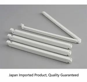Detailweergave van duurzame witte plastic sluitclips voor voedselzakken