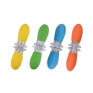 Set di 4 supporti per pannocchie in acciaio inox con manici in silicone per barbecue