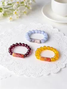Elegant vintage natural stone beaded elastic rings with unique cylindrical agate centerpiece