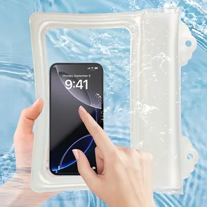 Pochette étanche transparente professionnelle avec triple fermeture et écran tactile.