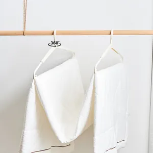 Cintre télescopique blanc de style japonais pour grandes couvertures et serviettes