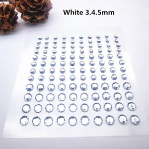 Vista detallada de pegatinas de diamantes de imitación blancos de 3, 4 y 5 mm