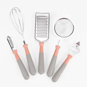 5-teiliges Küchenhelfer-Set aus Edelstahl mit rosa grauen Griffen für den täglichen Kochbedarf.