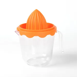 Manual orange lemon juicer squeezer with orange reamer and transparent plastic cup