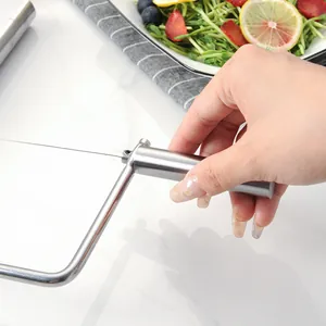 Affettaformaggio manuale in acciaio inox con filo per la preparazione della cucina