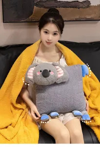Conjunto de almohada y manta 2 en 1 de koala de peluche para siesta en oficina o regalo
