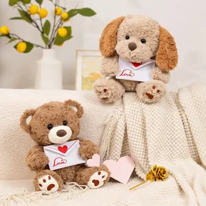 Süße Teddybär und Welpe Plüschtiere mit Love-Umschlag als Valentinstag Geschenk