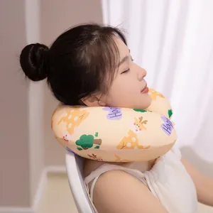 Almohada de viaje de espuma viscoelástica de seda helada con lindo diseño de jirafa