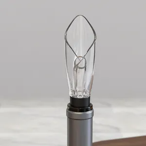 Tulpenförmiger transparenter Weinbelüfter Ausgießer für schnelle Belüftung und Eleganz.