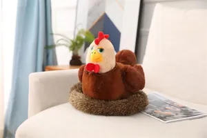 Λούτρινο παιχνίδι κότα με φωλιά σε καναπέ