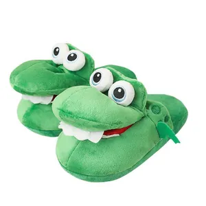 Grappige krokodil pluche pantoffels met interactief bewegende mond in zachte groene stof