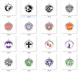 Katalog mit 25-mm-Aroma-Diffusor-Medaillons mit verschiedenen hohlen Ausschnittdesigns