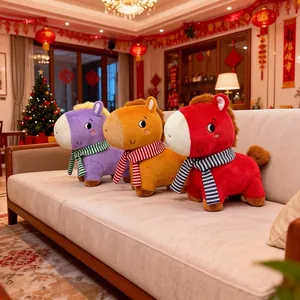 Mascota del Año del Caballo del Zodiaco Juguete de Peluche Muñeco de Pony Suave Con Bufanda Animal de Peluche Regalo de Año Nuevo Decoración del Hogar