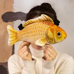 Grappige simulatie vis pluche crossbody tas vastgehouden