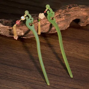Eleganti forcine per capelli a forma di drago verde in stile cinese con nappine.