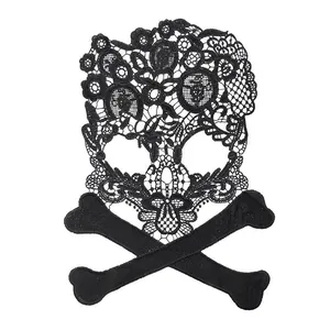 Patch en Dentelle Hydrosoluble Motif Crâne Broderie en Soie de Lait Accessoire de Vêtement DIY Corsage Col Fleur Pour Décoration Punk Halloween