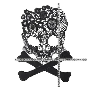 Mesure détaillée de la taille de l'applique de crâne en dentelle noire