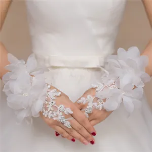Gants de Mariage Élégants Vintage en Dentelle et Maille Avec Fleurs en Mousseline 3D Strass Gants Courts sans Doigt Femme