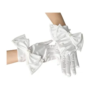Eleganti guanti da sposa corti in raso bianco con doppi fiocchi e decorazioni in perle