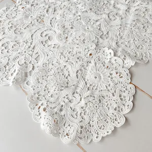 White Lace Embroidered Round Tablecloth Floral Pattern Heat Resistant Table Mat Simple Elegant Home Dining Table Decoration